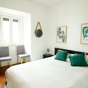 https://catchy-campo-pequeno.hotels-lisbon-portugal.com